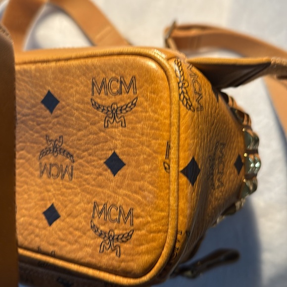 MCM SMALL VICETOS BACKPACK - Picture 9 of 14